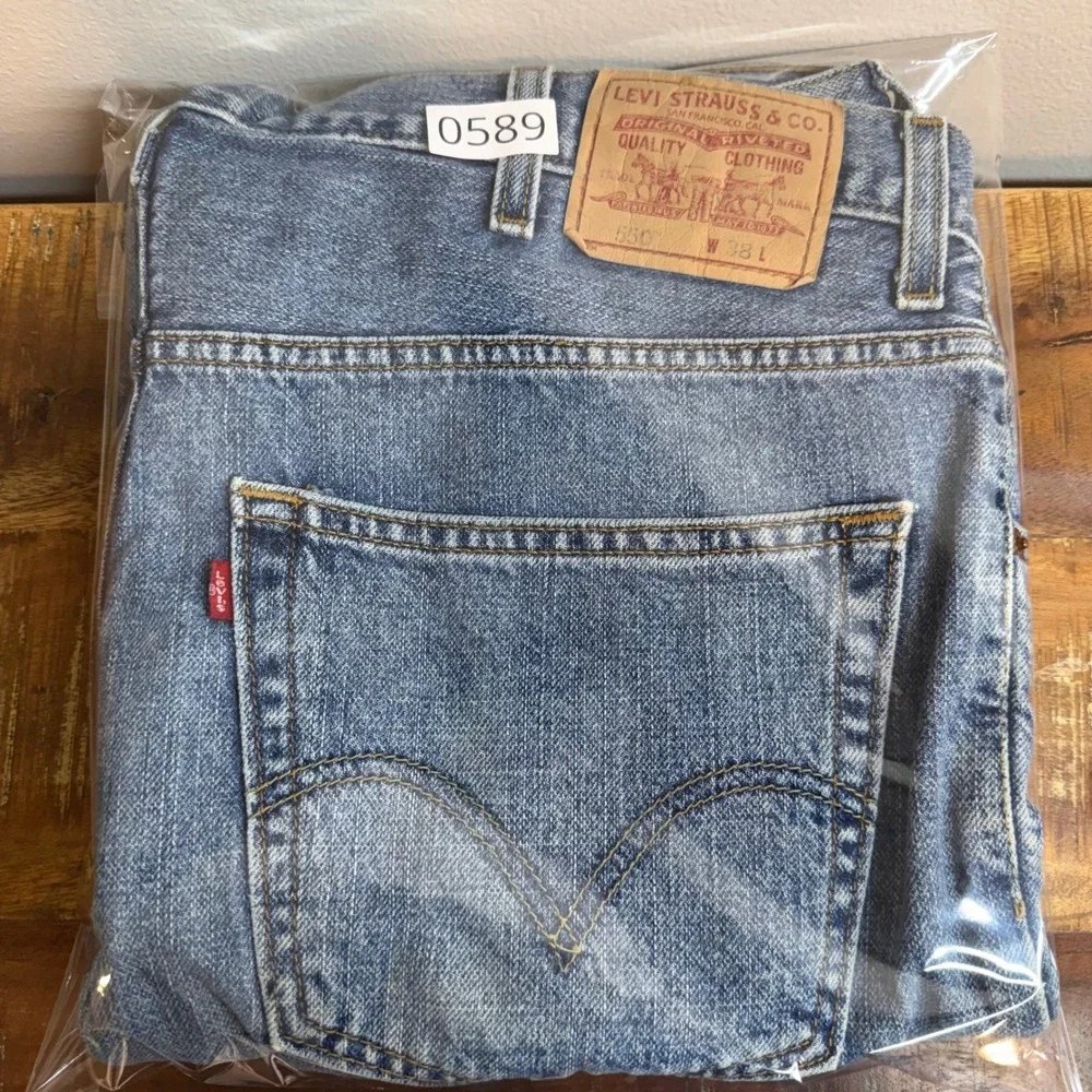 Levi's‎ 550 Denim Shorts Mens 38 Light Wash Relaxed Fit Jorts Grunge Indie Y2K